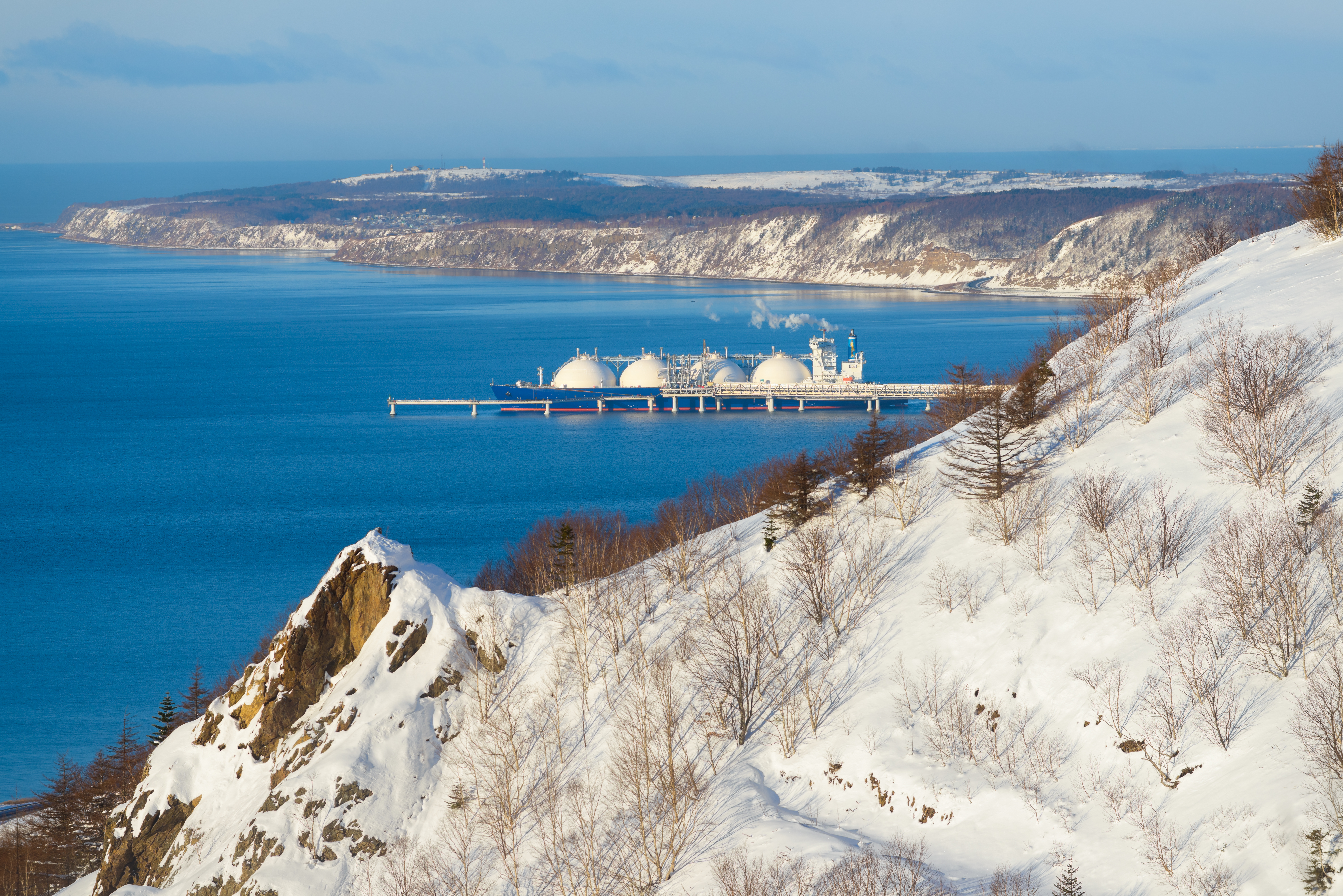 LNG and pipeline construction (Sakhalin-2)